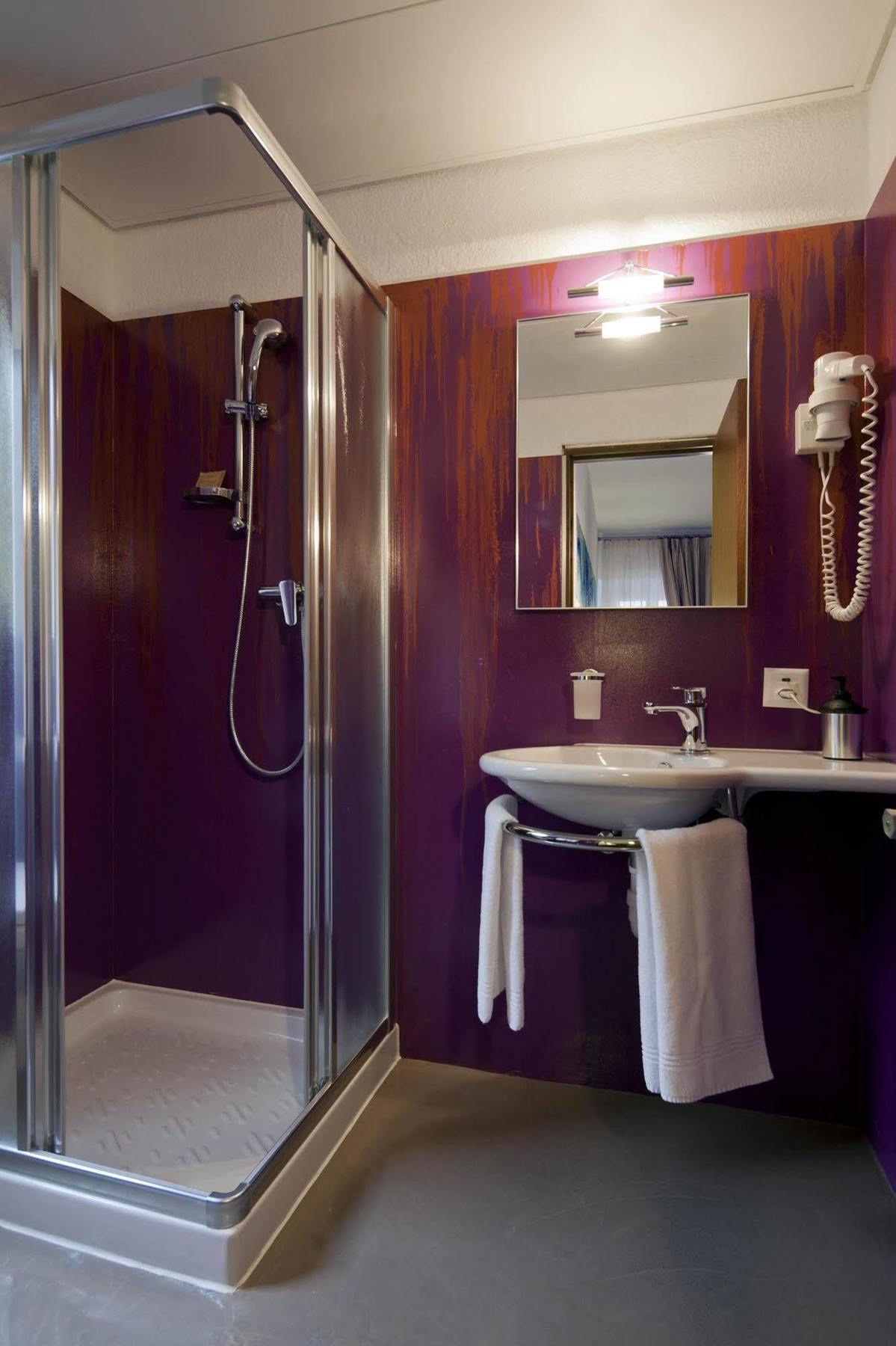 לוקרנו Hotel America מראה חיצוני תמונה